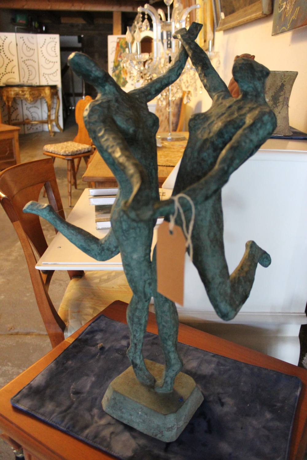 Bronzefigur / Bronzeskulptur-Tanzendes Paar